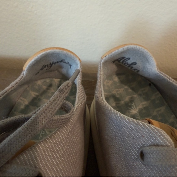 OluKai Women's Gray and Cream Sneakers size7.5 - Picture 12 of 15